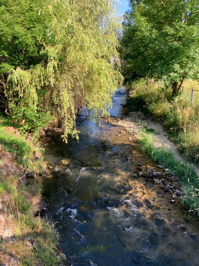 Au Numero 12 Courchavon Dış mekan fotoğraf